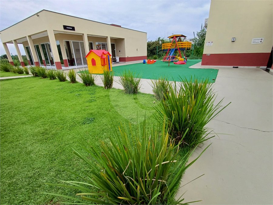 Casa à venda com 3 quartos, sendo 1 suíte, no condomínio Mantova, Indaiatuba - SP