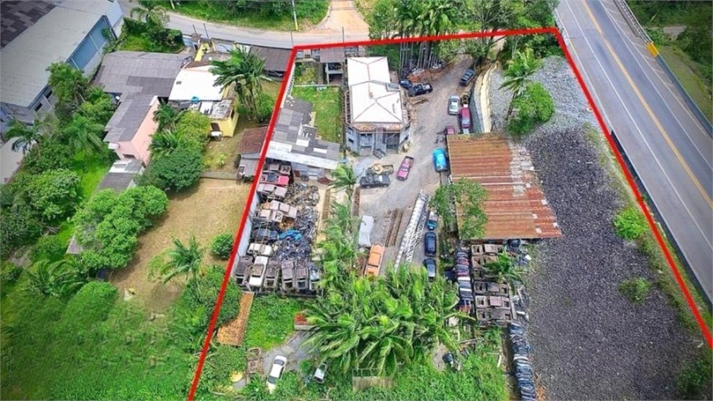 Terreno para alugar com 2 quartos, sendo 1 suíte, em Roncon, Ribeirão Pires, SP