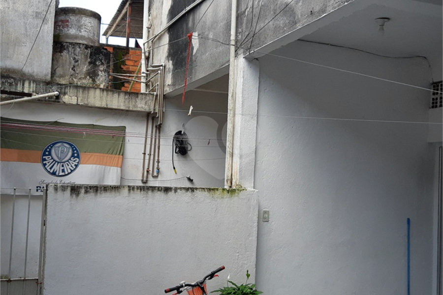 Sobrado à venda com 20 quartos em Jardim Peri, São Paulo, SP