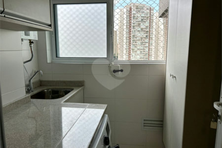 Apartamento à venda com 3 quartos, sendo 1 suíte,  em Jardim Caboré, São Paulo, SP