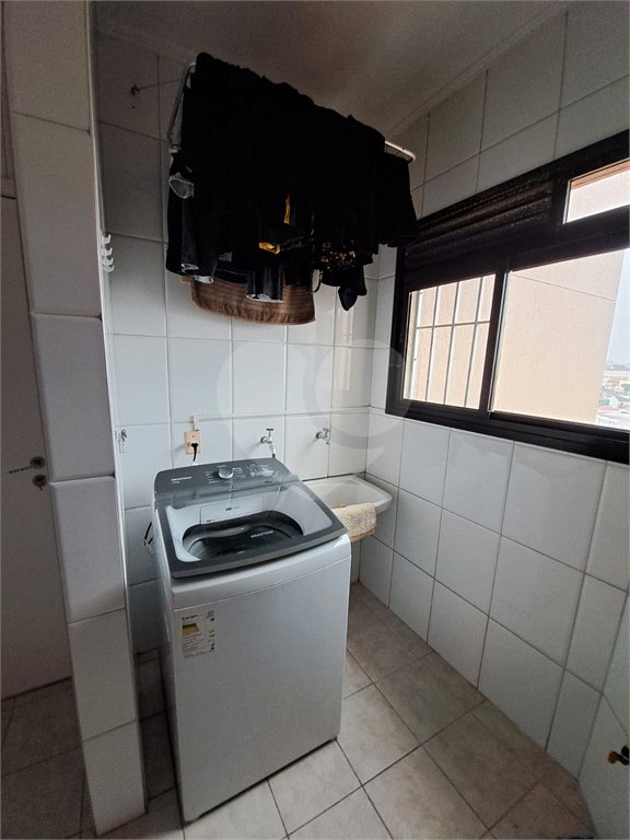 Apartamento à venda com 3 suítes em Sítio São José, Suzano, SP