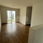 Apartamento à venda com 3 quartos, sendo 1 suíte,  em Parque Reboucas, São Paulo, SP