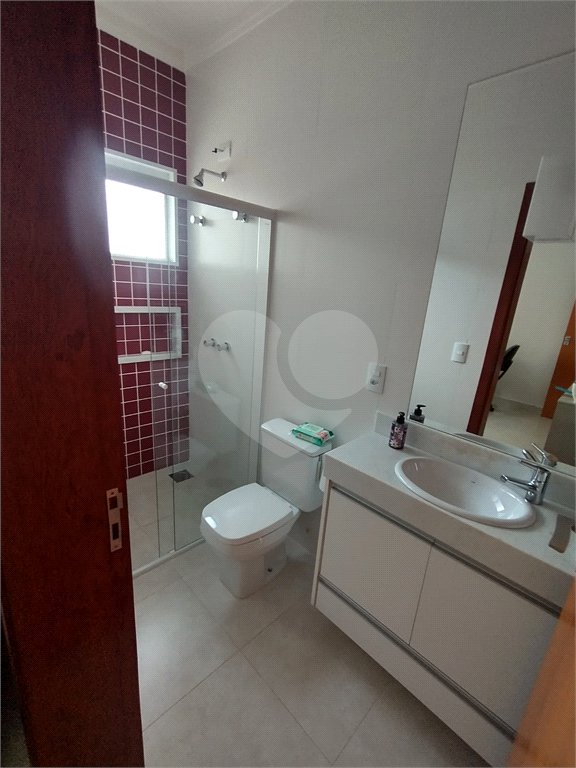 Casa à venda com 3 suítes no condomínio Residencial Central Parque, Salto - SP