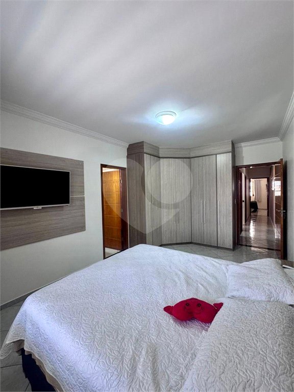 Sobrado à venda com 3 quartos, sendo 1 suíte, em Jardim Morada do Sol, Indaiatuba, SP