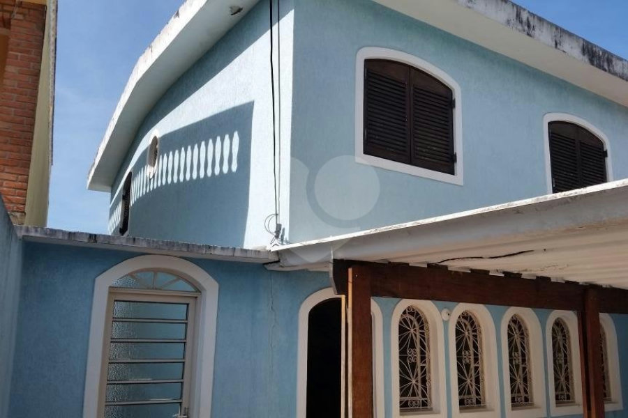 Sobrado à venda com 3 quartos, sendo 1 suíte, em Jardim Virginia Bianca, São Paulo, SP
