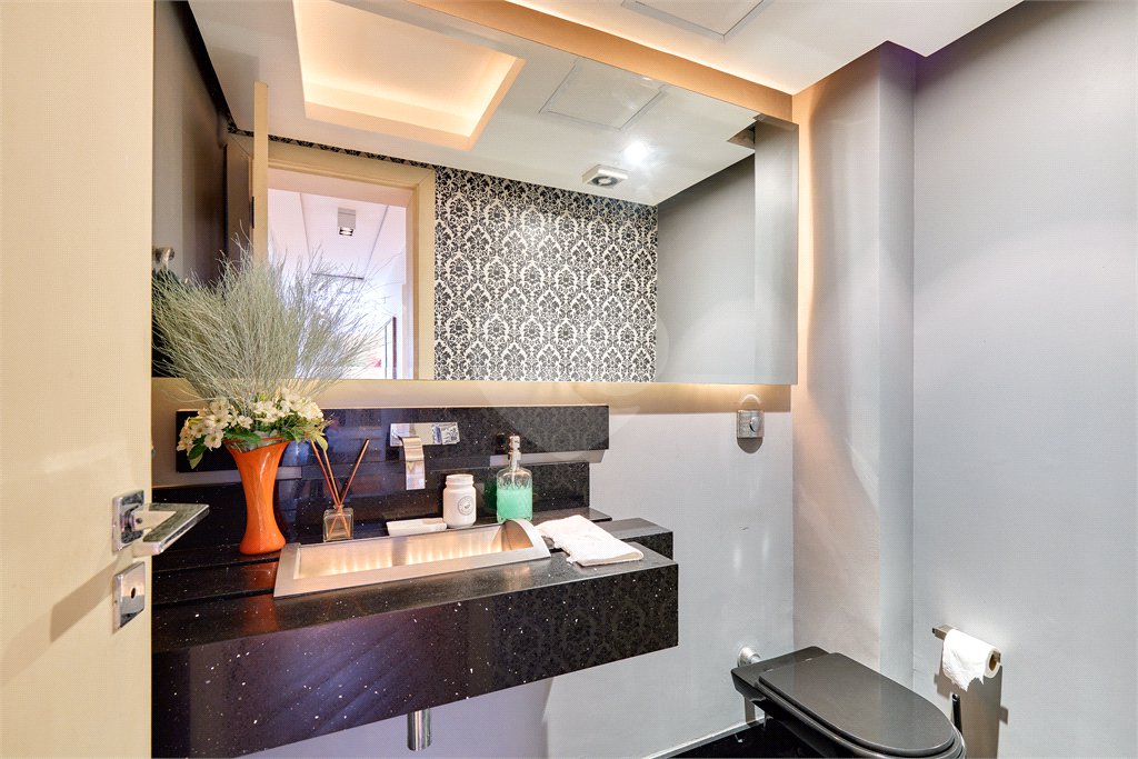 Apartamento à venda com 3 suítes em Alto da Boa Vista, São Paulo, SP