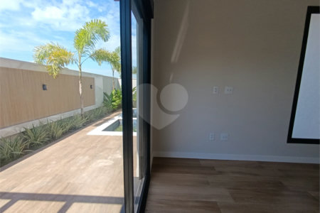 Casa à venda com 3 suítes no condomínio Villa Sapezal, Indaiatuba - SP