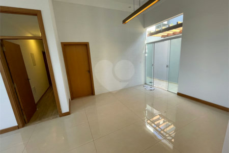 Casa Térrea à Venda no Parque Faber III – Conforto e Elegância