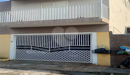 Casa à venda com 3 quartos, sendo 1 suíte,  em Parque Residencial Maria Stella Faga, São Carlos, SP