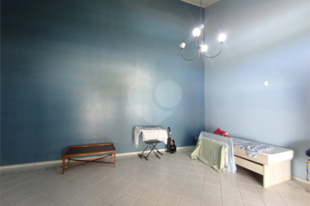 Casa à venda com 3 suítes em Vila Nastri, Itapetininga, SP