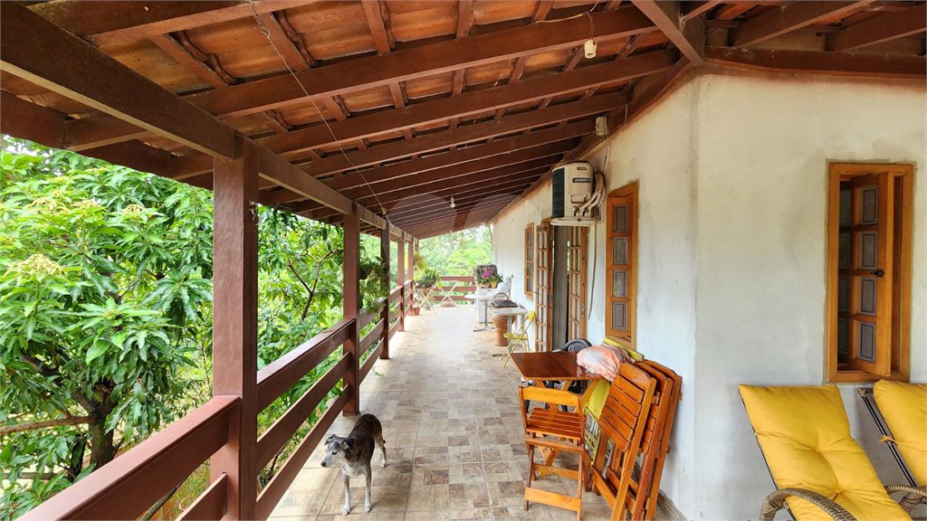 Chácara à venda com 3 quartos, sendo 1 suíte, em Jardim Buru, Salto, SP