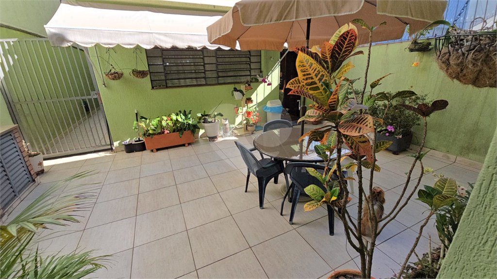Casa à venda com 4 quartos, sendo 1 suíte, em Vila Paiva, São Paulo, SP