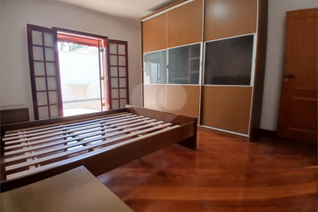 Casa à venda com 5 quartos, sendo 3 suítes, em Vila Santista, Atibaia, SP