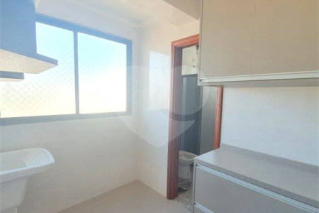 Apartamento Cobertura, no Condomínio Porto Sol.