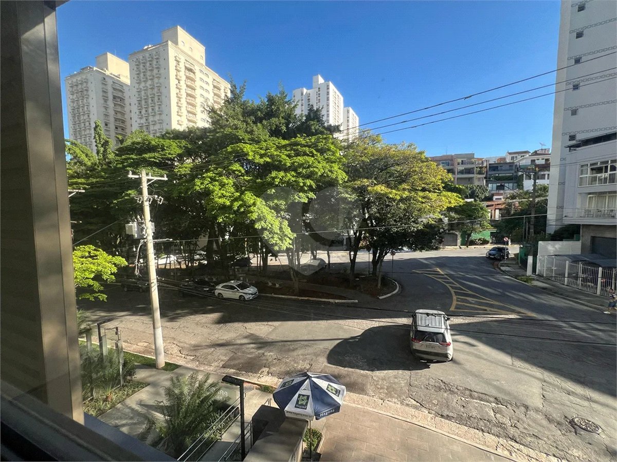 Excelente apartamento em Perdizes com 280m², 4 quartos, 2 Vagas, lazer completo com quadra de tênis oficial