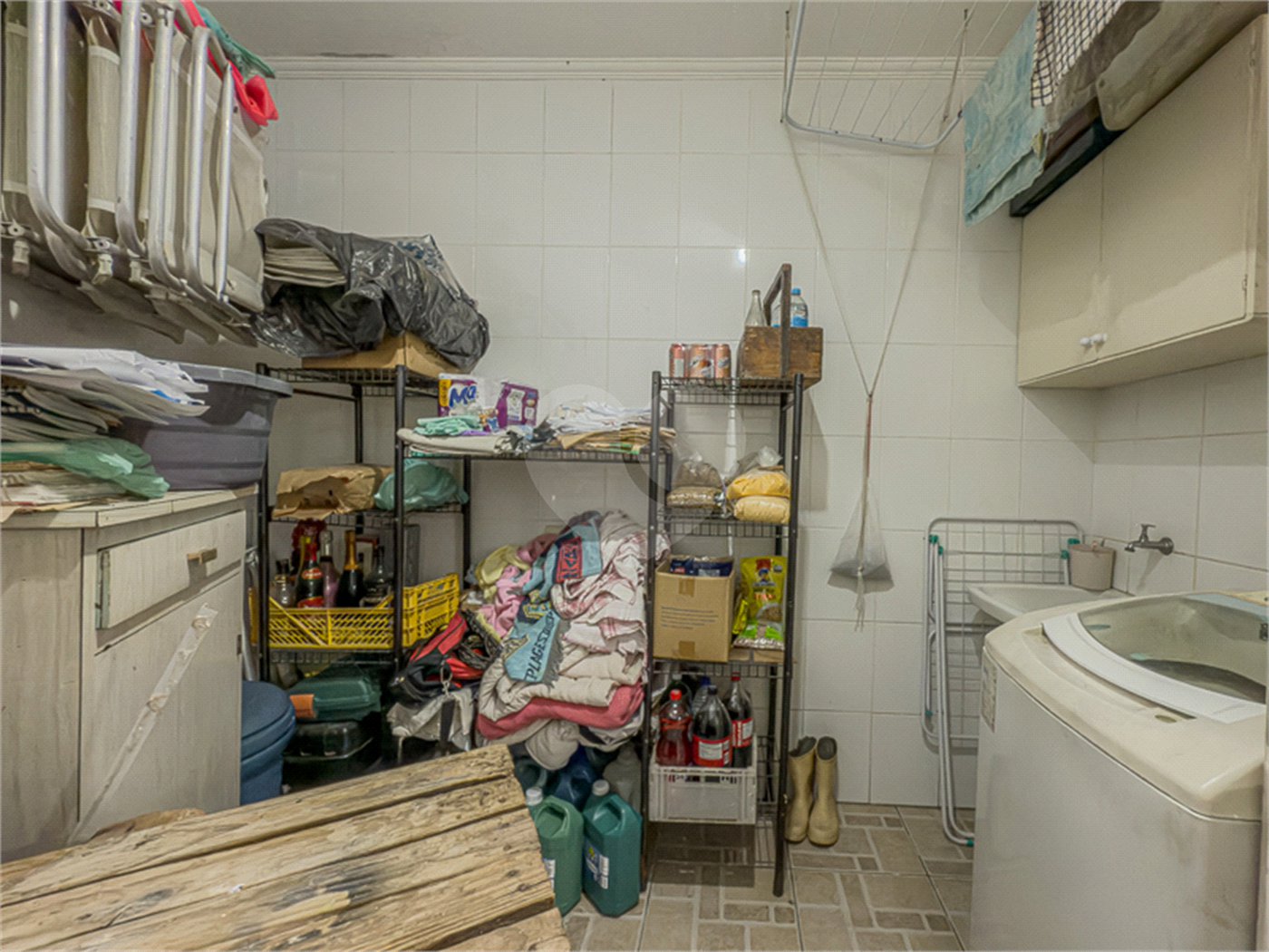 Casa com 3 Dormitórios e 2 suítes à Venda no Bairro da Saúde