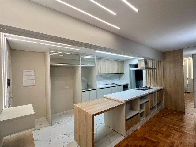 Apartamento à venda com 3 quartos, sendo 1 suíte,  em Alto da Boa Vista, São Paulo, SP
