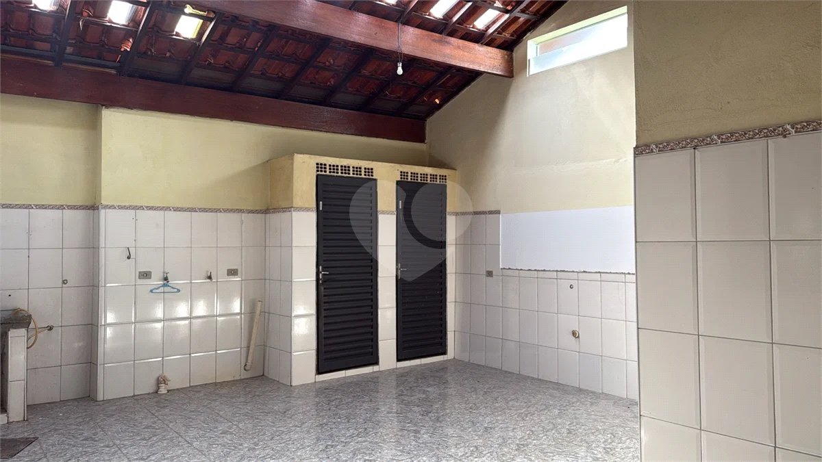 Casa a venda, composta por 2 casas separadas no Jaraguá em Piracicaba - SP.