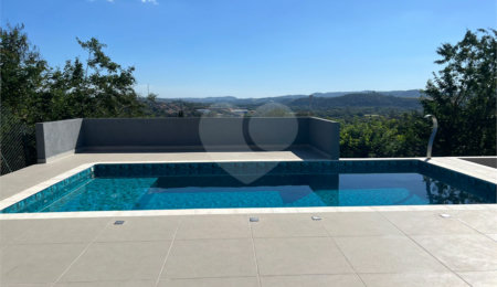 Casa à venda com 3 suítes no condomínio Villaggio Terra Nova, Atibaia - SP