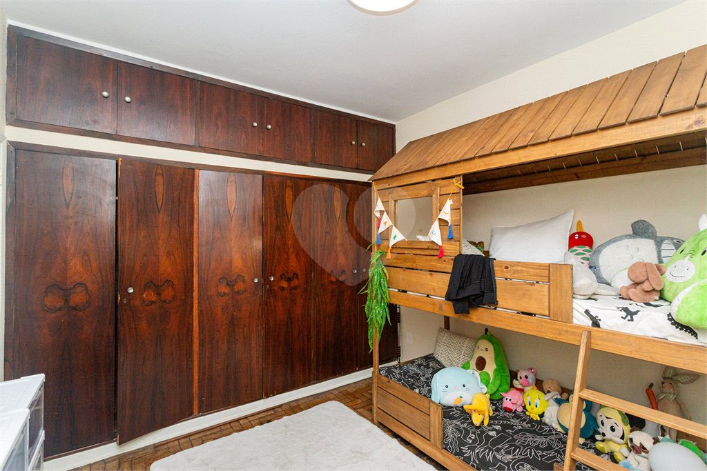 Apartamento à venda com 4 quartos, sendo 1 suíte, em Santa Cecília, São Paulo, SP