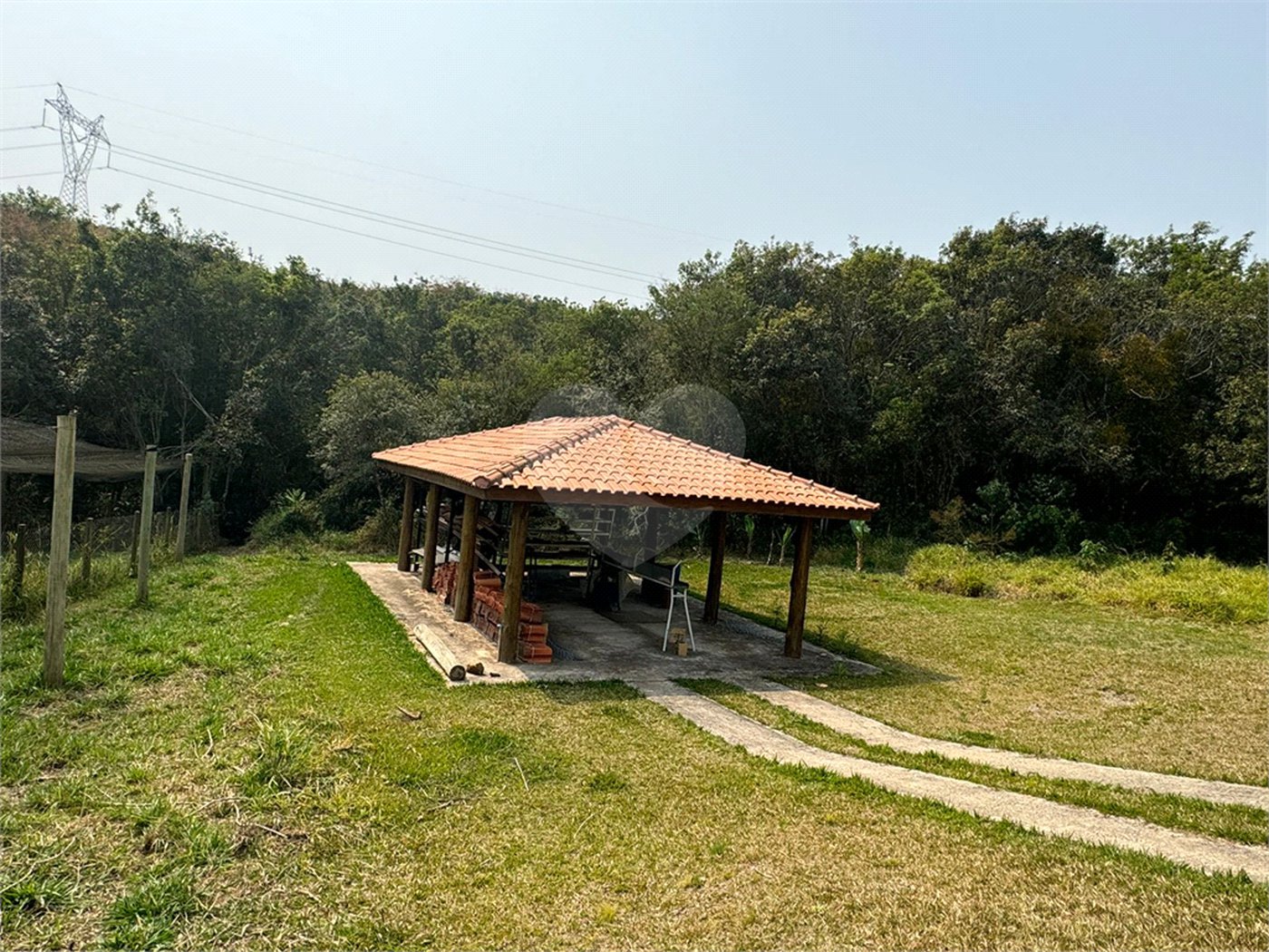 Sítio à venda com 3 quartos, sendo 1 suíte,  em Week-end, Jarinu, SP