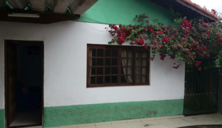 Casa à venda com 4 quartos, sendo 1 suíte,  em Jardim Helga, São Paulo, SP