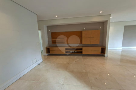 Casa à venda com 2 quartos, sendo 1 suíte, em Planalto Paulista, São Paulo, SP