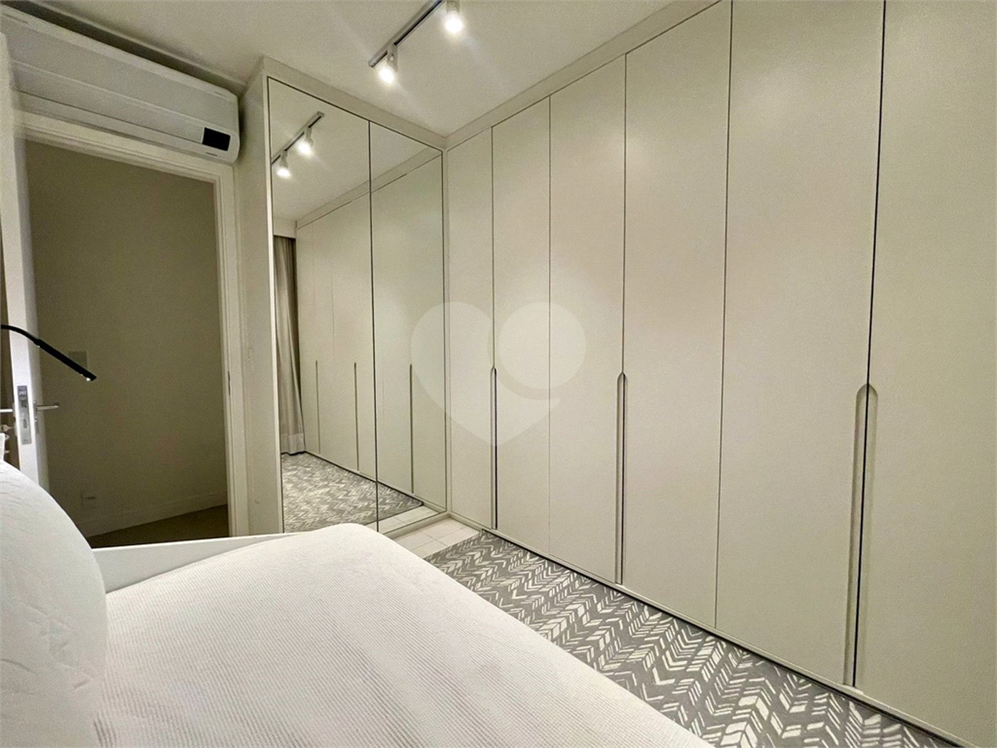 Cobertura à venda com 2 quartos, sendo 1 suíte, em Vila Pompéia, São Paulo, SP