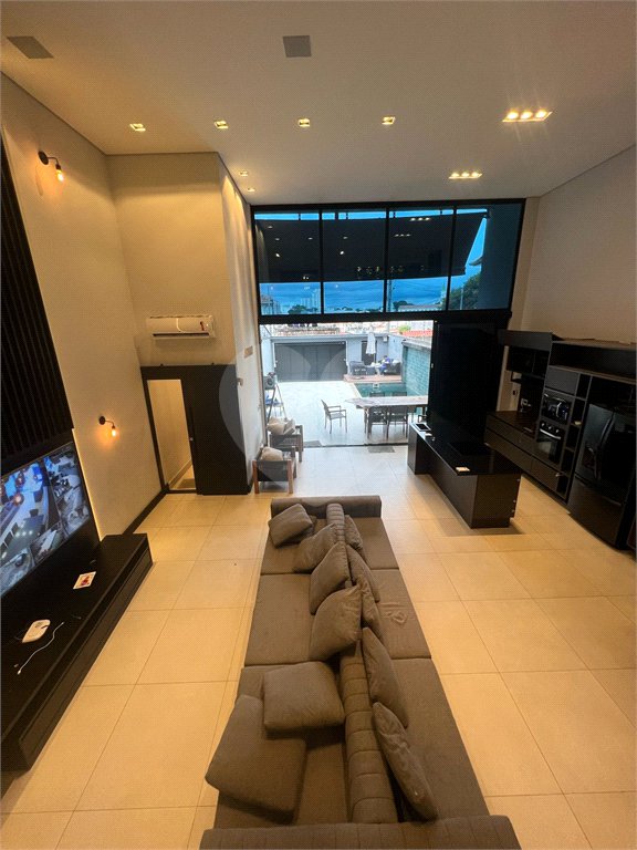 Sobrado alto Padrão no Anália Franco 300 M2 3 DORMITÓRIOS E 4 VAGAS
