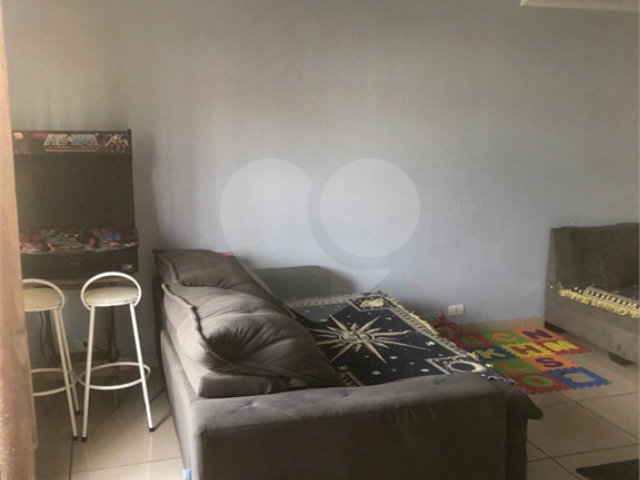 Sobrado à venda com 2 quartos em Artur Alvim, São Paulo, SP