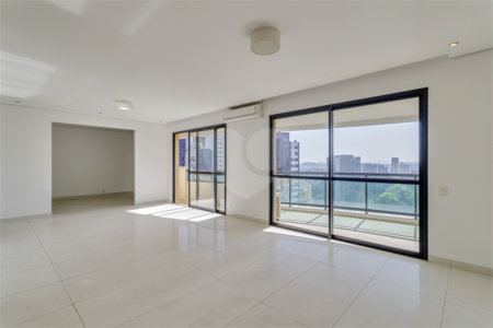 Apartamento à venda com 3 quartos, sendo 1 suíte, em Morumbi, São Paulo, SP