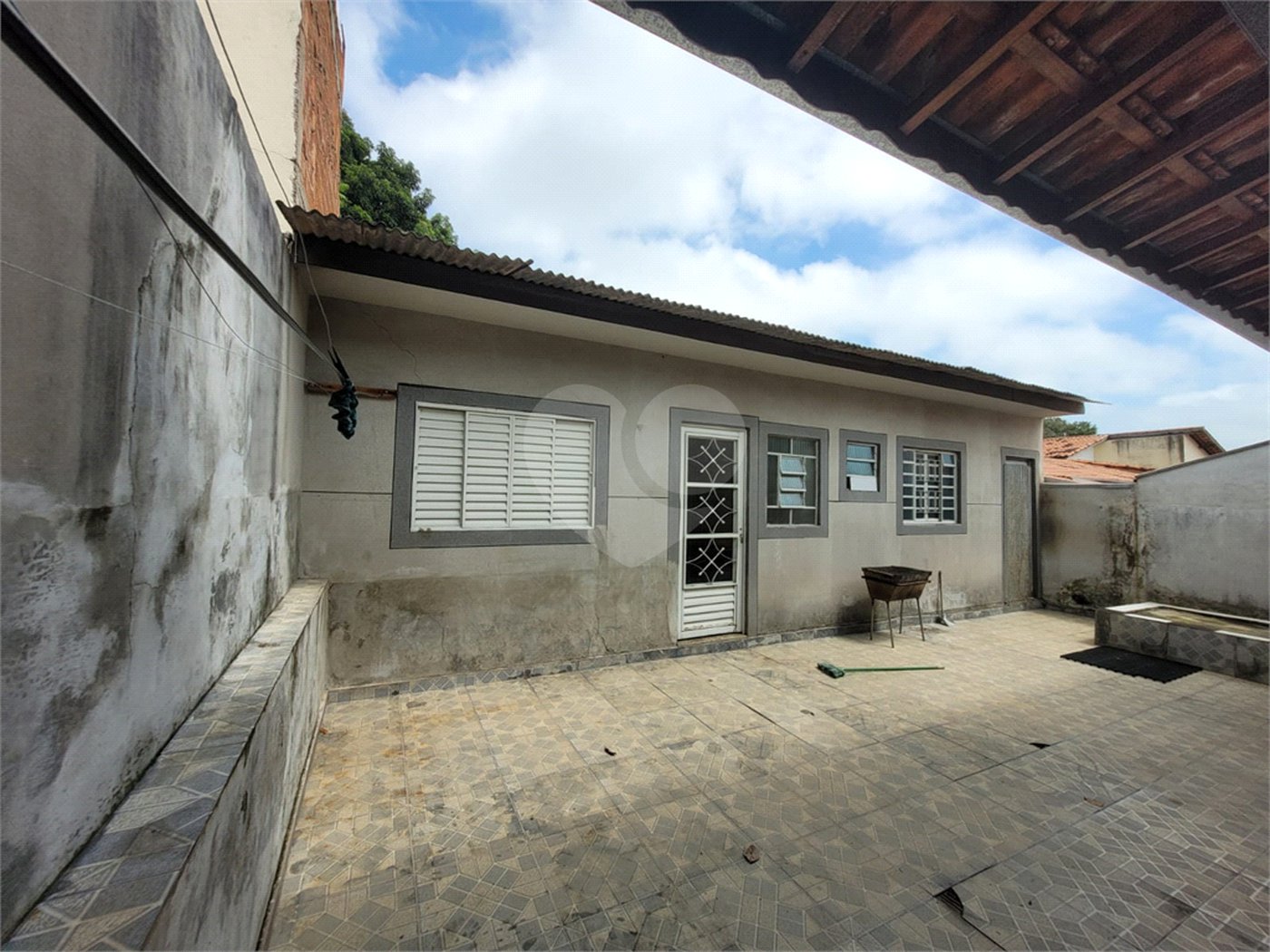 Casa à venda com 4 quartos, sendo 1 suíte, em Parque Novo Horizonte, São José dos Campos, SP