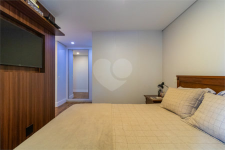 Apartamento à venda com 4 suítes em Alto da Boa Vista, São Paulo, SP