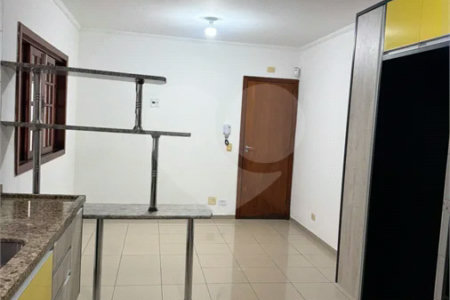 Sobrado à venda ou para alugar com 3 suítes em Vila Sônia, São Paulo, SP