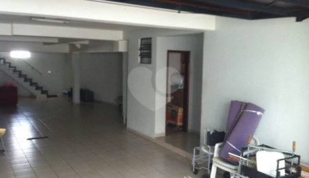 Sobrado à venda com 3 quartos, sendo 1 suíte,  em Vila Paulicéia, São Paulo, SP