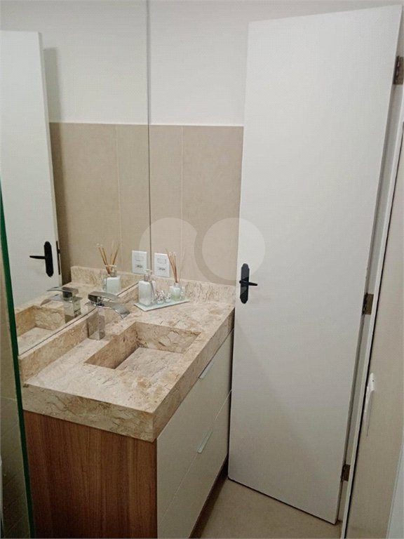 Casa à venda com 2 quartos, sendo 1 suíte, em Vila Anastácio, São Paulo, SP