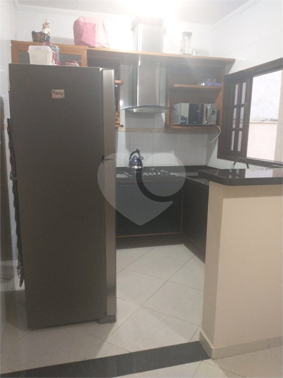 Sobrado à venda com 3 quartos, sendo 1 suíte,  em Jardim Universo, Mogi das Cruzes, SP
