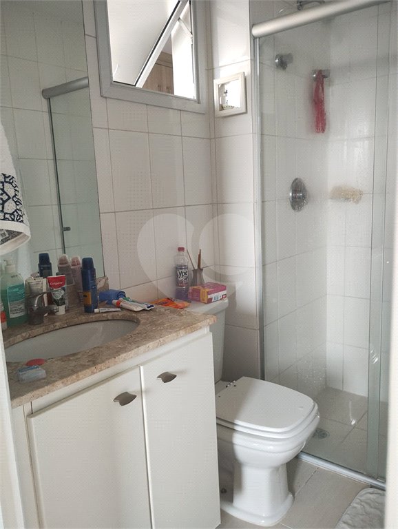 Apartamento à venda com 3 quartos, sendo 1 suíte,  em Jardim Ester Yolanda, São Paulo, SP