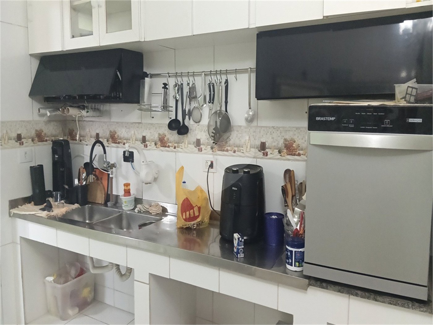 Casa para alugar com 5 quartos no Centro, Mairiporã, SP