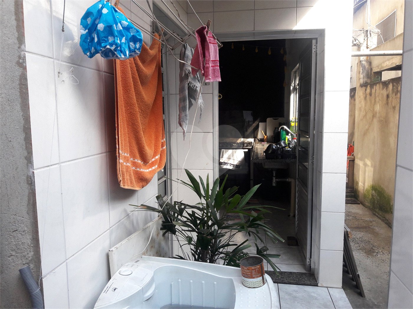 Sobrado à venda com 3 quartos, sendo 1 suíte, em Tremembé, São Paulo, SP