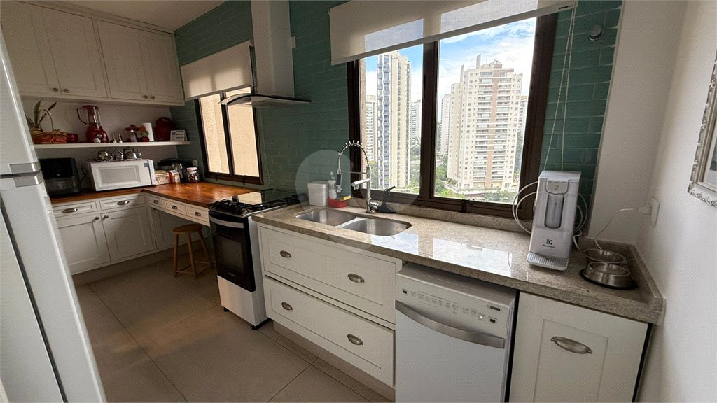 Apartamento à venda com 3 quartos, sendo 1 suíte, em Vila Suzana, São Paulo, SP