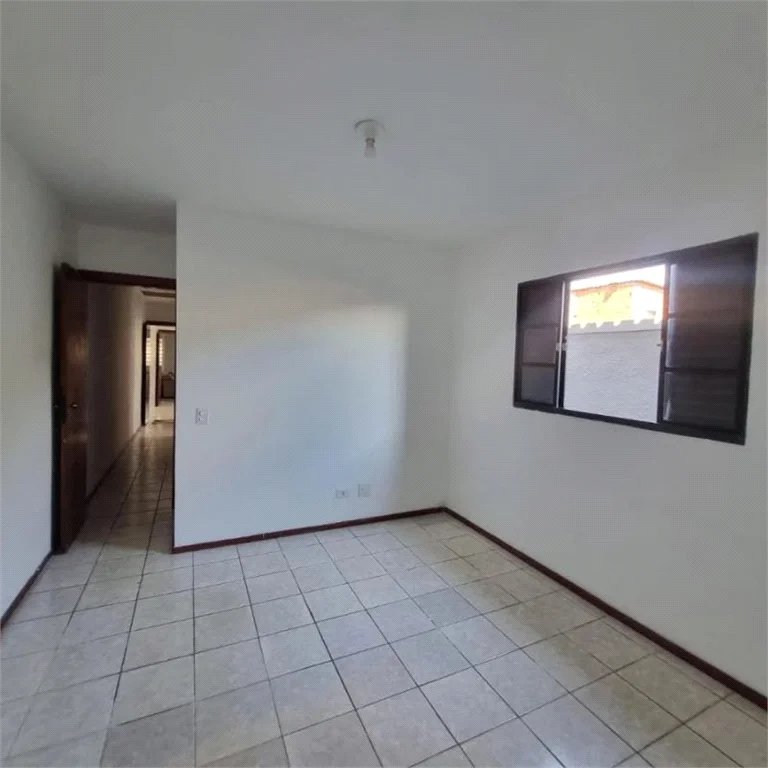 Casa à venda com 3 quartos, sendo 1 suíte, em Jardim Arpoador, São Paulo, SP