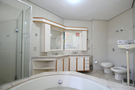 Apartamento à venda com 3 suítes em Vila Suzana, São Paulo, SP