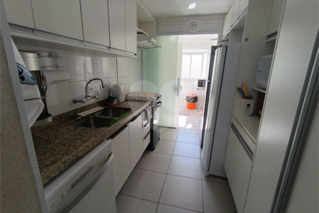 Apartamento à venda com 3 quartos, sendo 1 suíte, no Centro, São Roque, SP