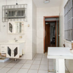 Casa à venda com 3 quartos, sendo 1 suíte, em Santo Amaro, São Paulo, SP