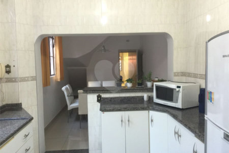 Casa à venda com 6 quartos, sendo 3 suítes, em Parque Jabaquara, São Paulo, SP