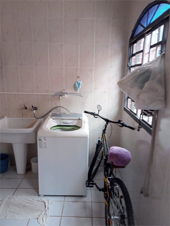 Casa Térrea à venda com 3 suítes no Centro, Bom Jesus dos Perdões, SP