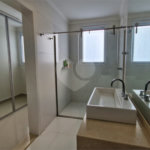 Casa à venda ou para alugar com 5 quartos, sendo 4 suítes, no condomínio Shamballa II, Atibaia - SP