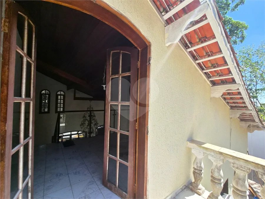 Casa à venda ou para alugar com 4 suítes no condomínio Parque Imperial da Cantareira, Mairiporã - SP