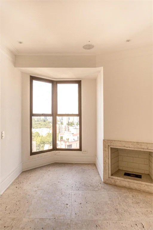 Duplex à venda com 6 quartos, sendo 4 suítes, em Vila Andrade, São Paulo, SP